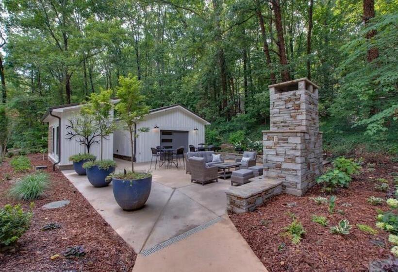 Курорт Birch Luxury Treehouse Near Lake Guntersville