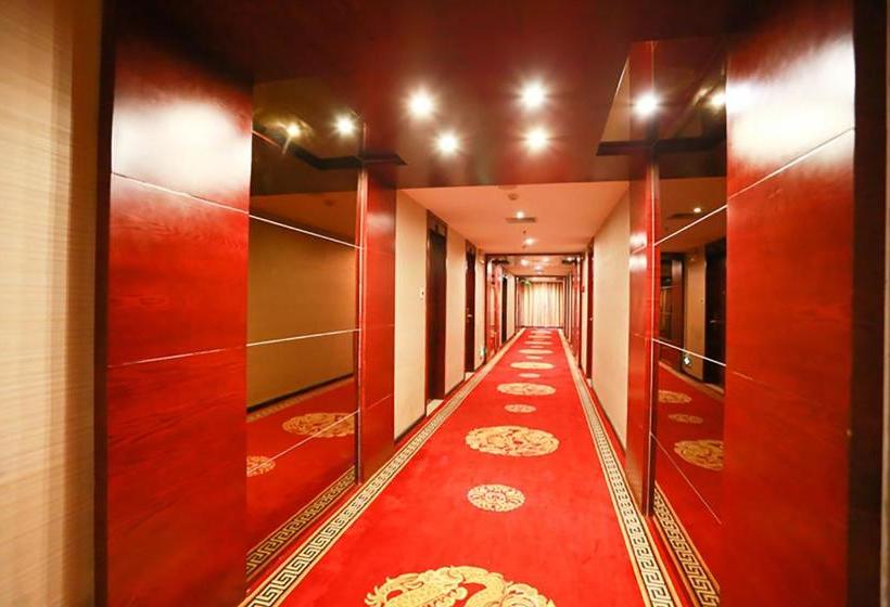 בית מלון כפרי Harbour Plaza