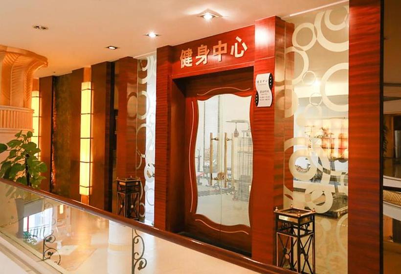 בית מלון כפרי Harbour Plaza