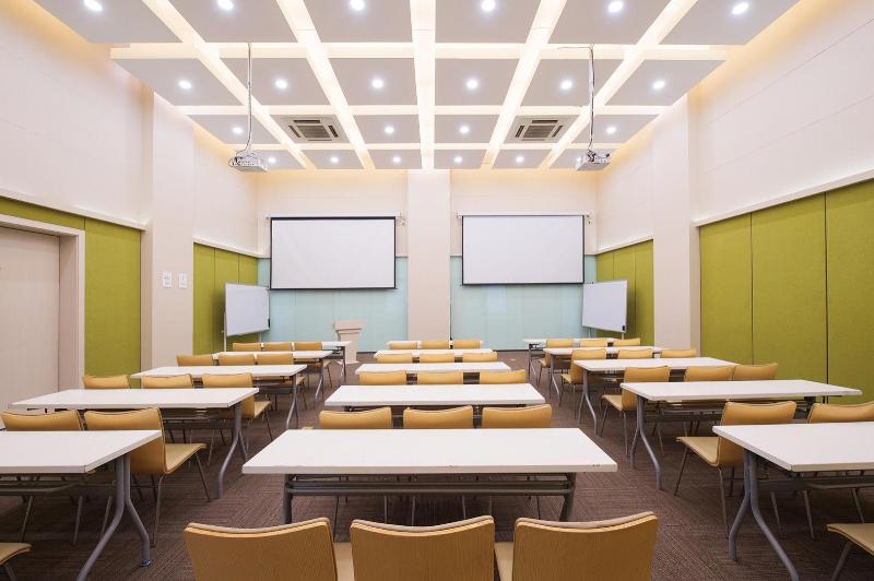 Hotel Hanting Express Dalian Qingniwa Bridge