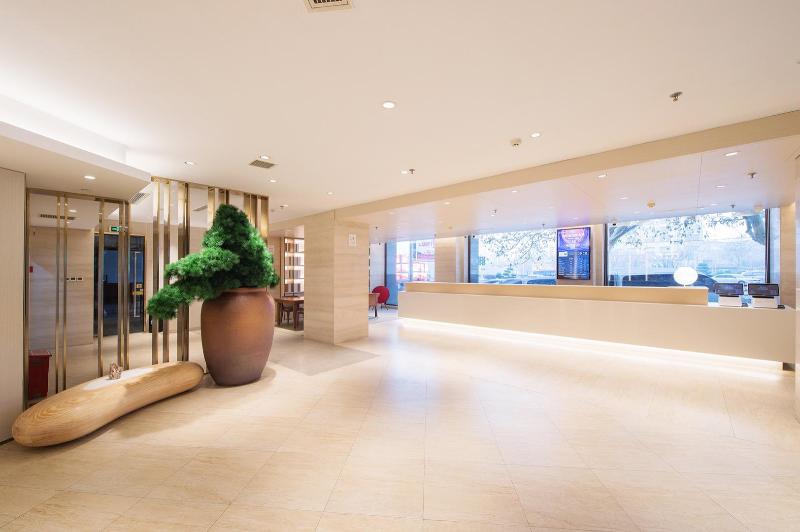 Hotel Hanting Express Dalian Qingniwa Bridge