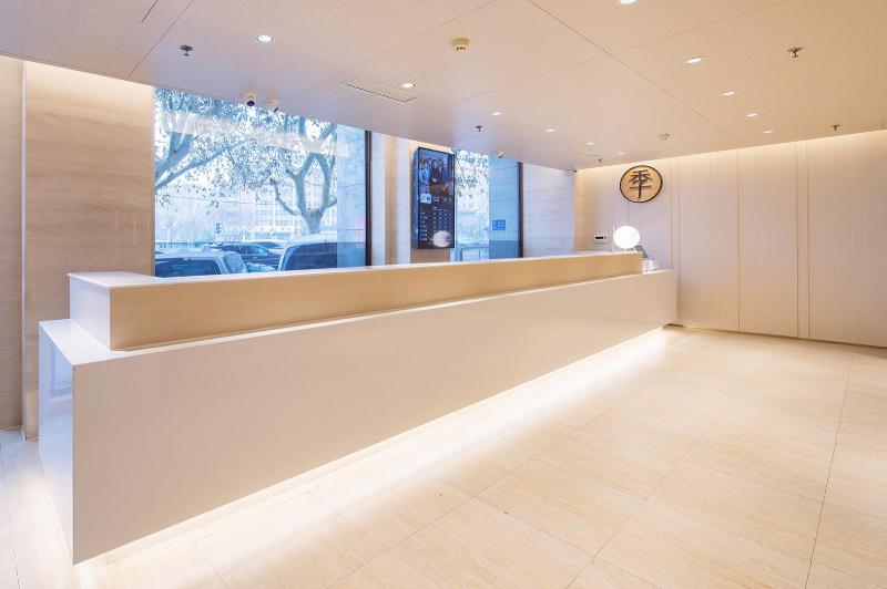 Hotel Hanting Express Dalian Qingniwa Bridge