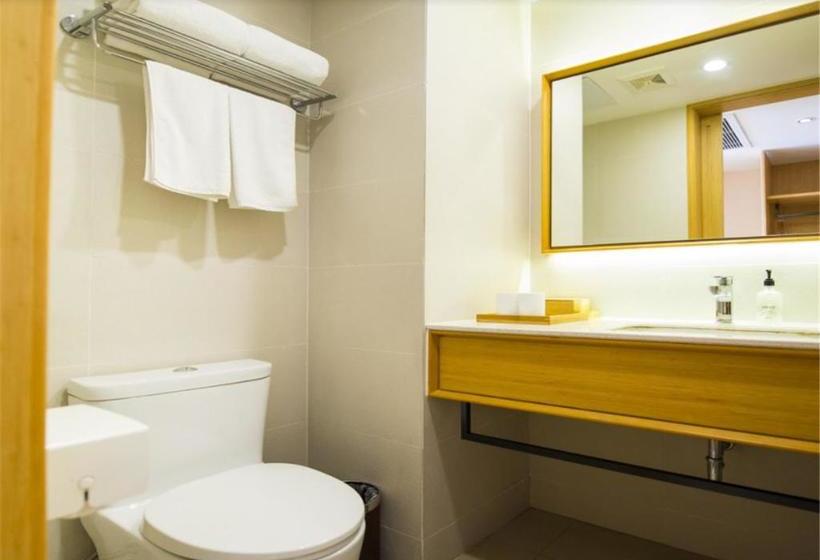 Ji Hotel Panjin Railway Station