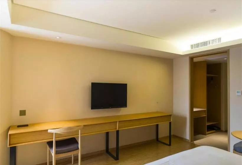 Ji Hotel Panjin Railway Station