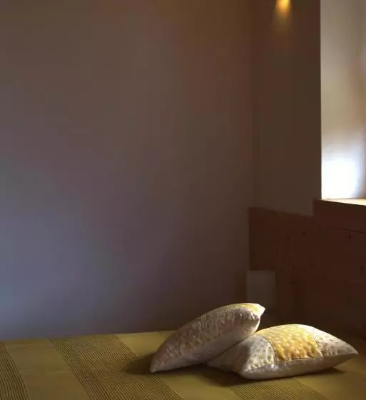 تختخواب و صبحانه Casa Acquariana