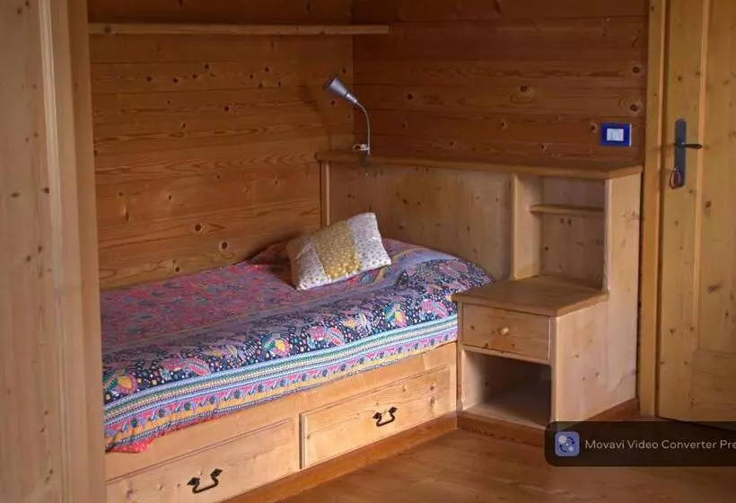 تختخواب و صبحانه Casa Acquariana