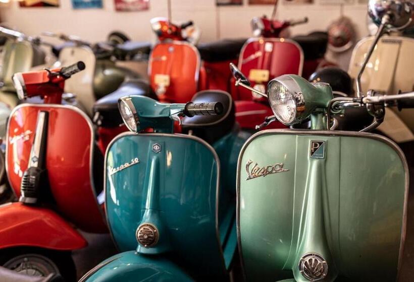 Отель Al Plan, A Mountain Moving