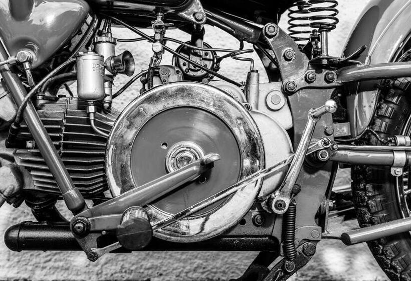 Отель Al Plan, A Mountain Moving