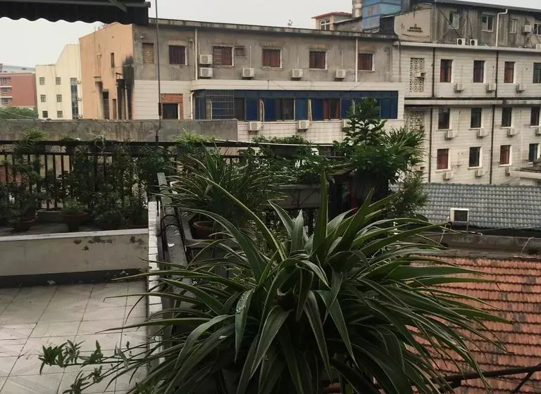 Changsha Zhongtian Hibiscus Land International Hostel