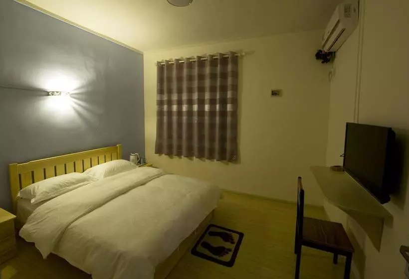 Changsha Zhongtian Hibiscus Land International Hostel