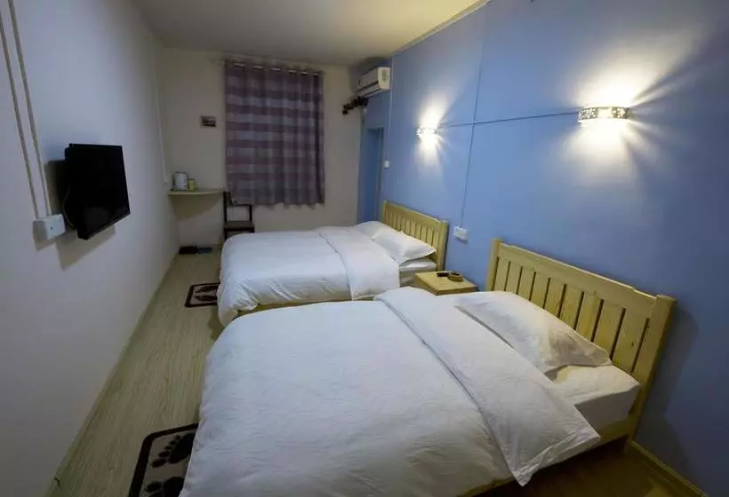 Changsha Zhongtian Hibiscus Land International Hostel