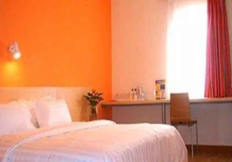 Hotelli 7days Inn Guiyang Yanwu Street