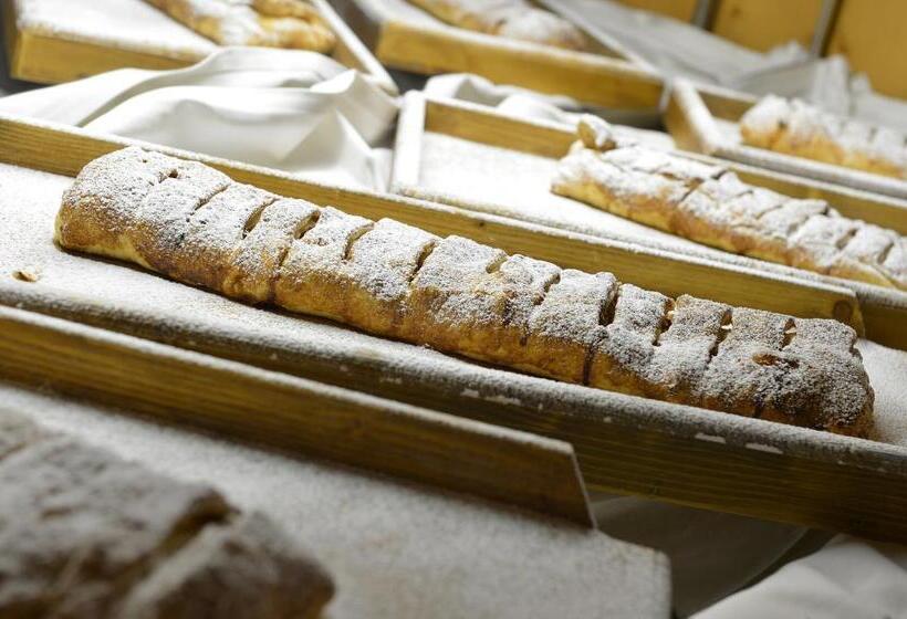 Отель Cristallo