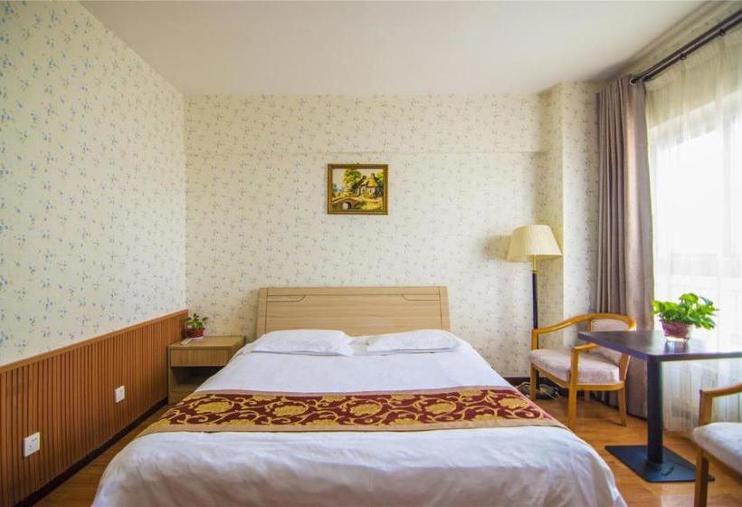 בית מלון כפרי Golden Tree Business