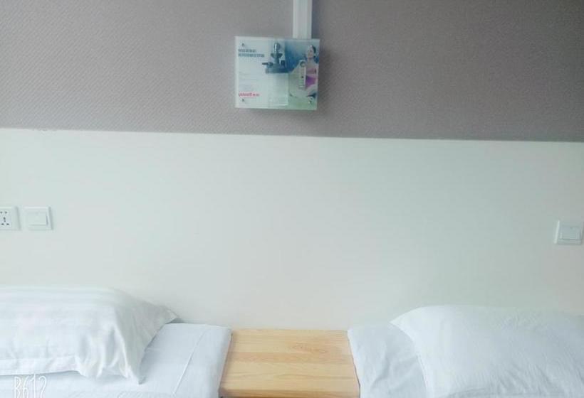 בית מלון כפרי Honey Bee Hub