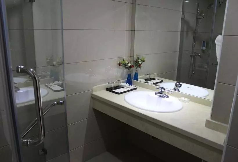 Hotelli Super 8  Beijing Chaoyang Road Xinglong