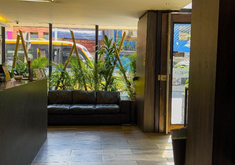 בית מלון כפרי 47 Medellin Center