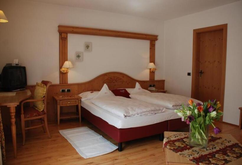 בית מלון כפרי Flora