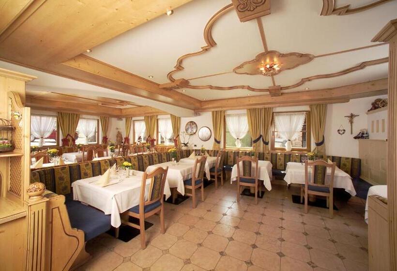 בית מלון כפרי Flora