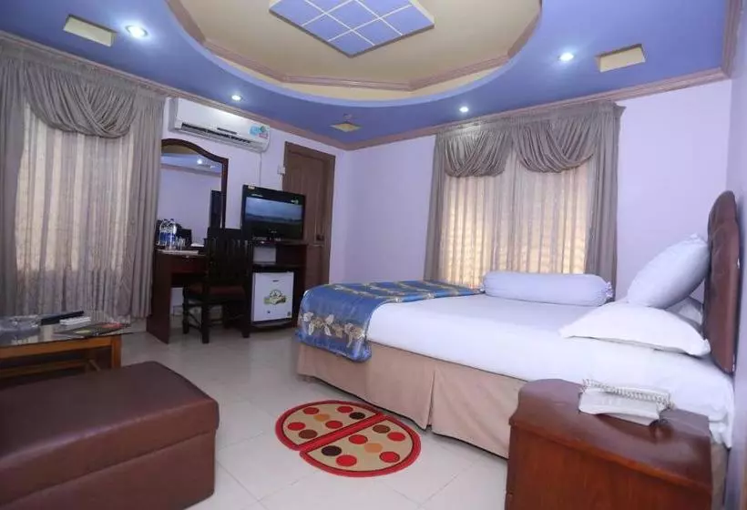 هتل Naba Inn