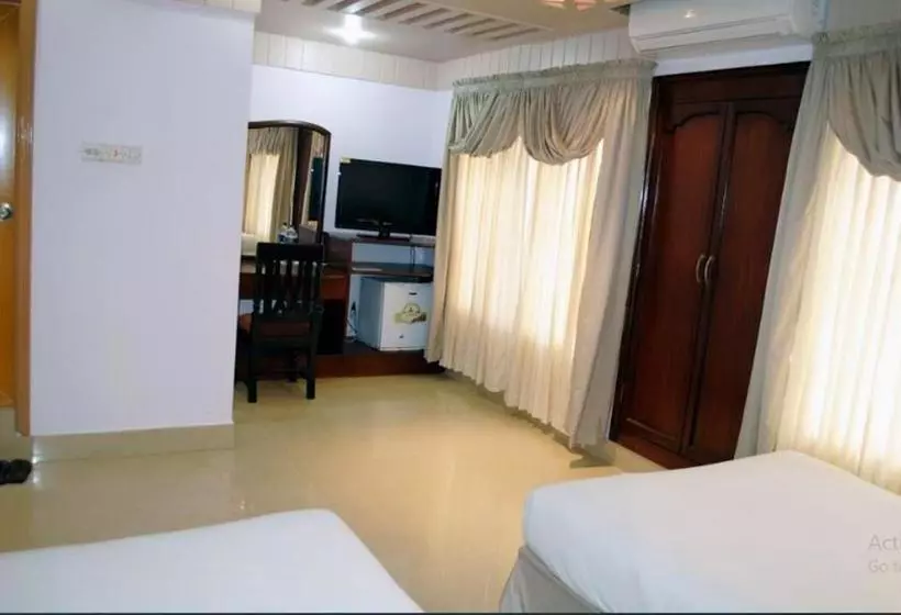 هتل Naba Inn