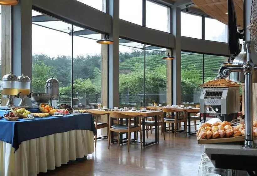 Hotelli Narada Resort