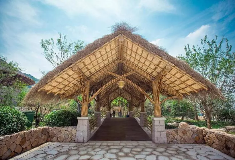 Hotelli Narada Resort