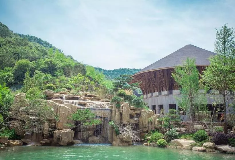 Hotelli Narada Resort