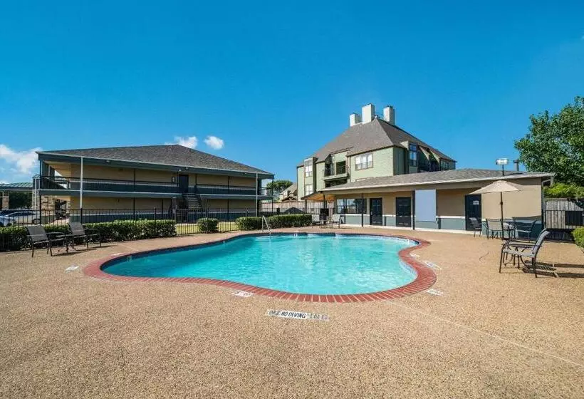 Hotelli Quality Inn & Suites Garland East Dallas