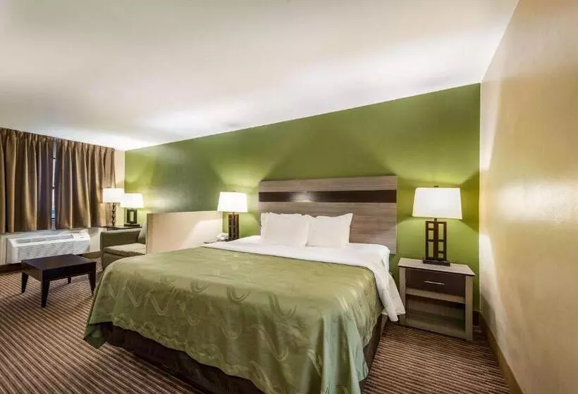 Hotelli Quality Inn & Suites Garland East Dallas