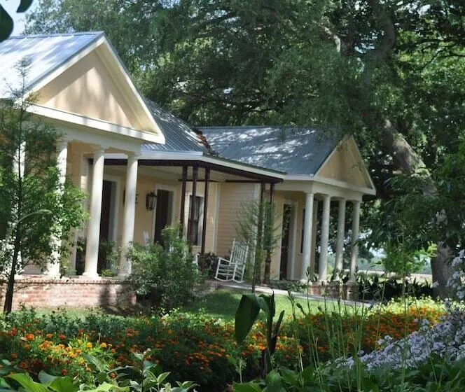 ホテル The Inn At Houmas House Estate