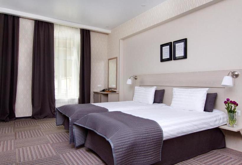 فندق Nevsky Art Hall