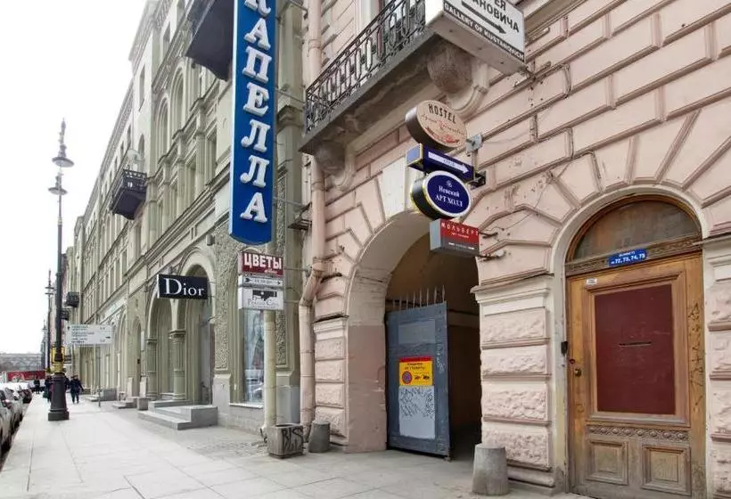 Hotelli Nevsky Art Hall