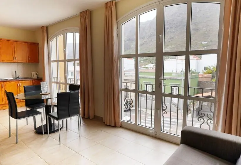 Coral Los Silos Your Natural Accommodation Choice