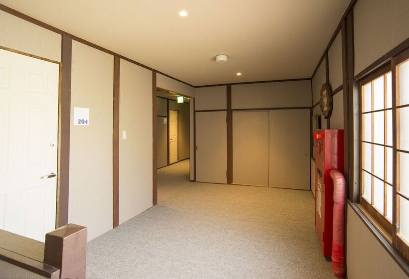 여관 Kusatsu Onsen Eidaya