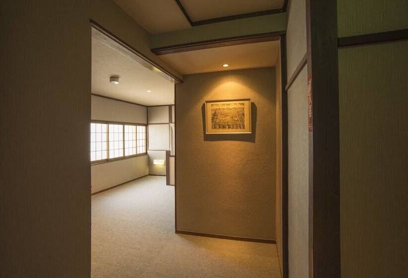 여관 Kusatsu Onsen Eidaya