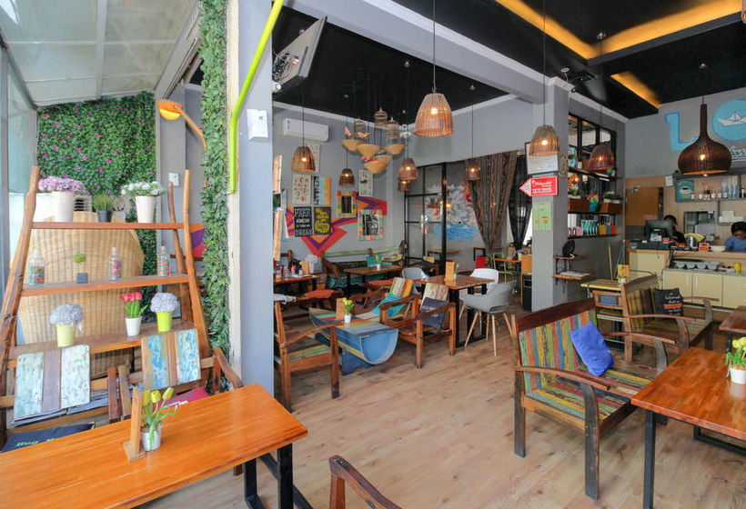 Hotelli Airy Panakkukang Bougenville 26 Makassar