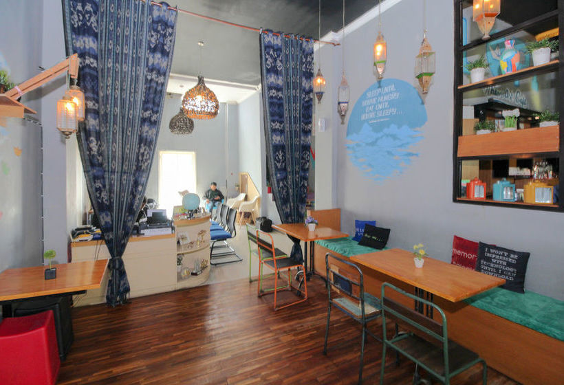 Hotelli Airy Panakkukang Bougenville 26 Makassar