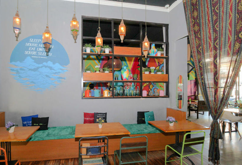 Hotelli Airy Panakkukang Bougenville 26 Makassar