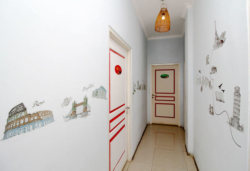 Hotelli Airy Panakkukang Bougenville 26 Makassar