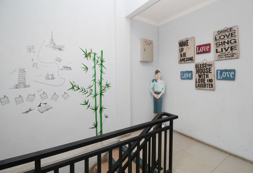 Hotelli Airy Panakkukang Bougenville 26 Makassar