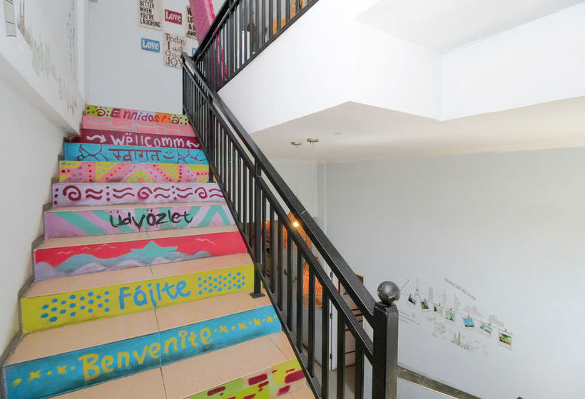 Hotelli Airy Panakkukang Bougenville 26 Makassar