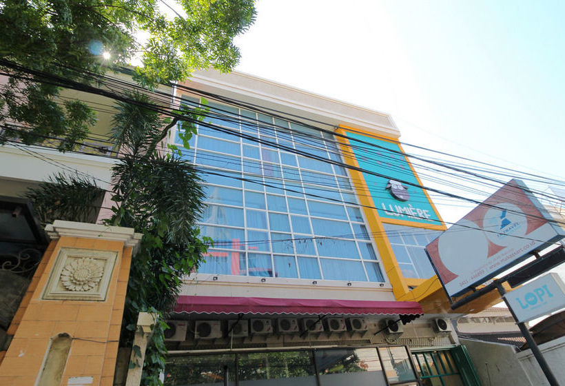 Hotelli Airy Panakkukang Bougenville 26 Makassar