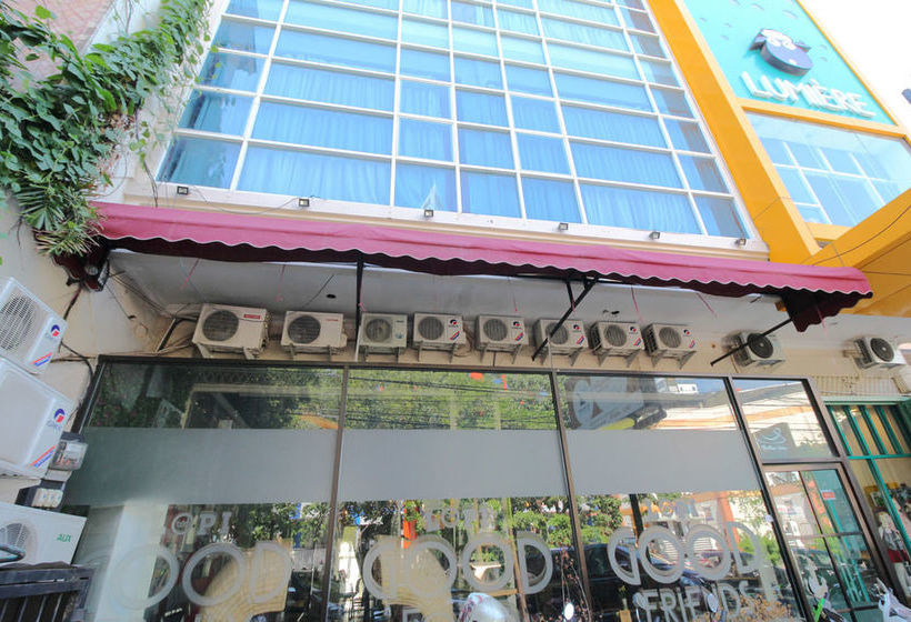 Hotelli Airy Panakkukang Bougenville 26 Makassar