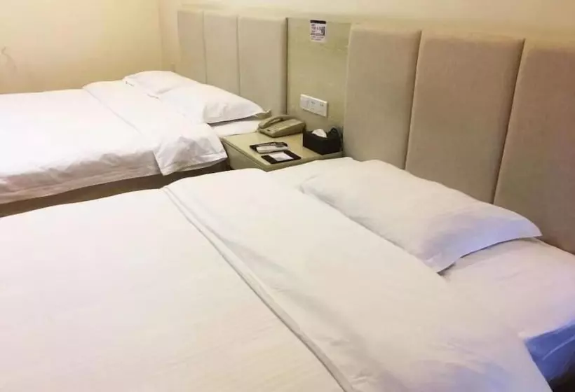 Hotelli Greentree Inn Chengdu Hightech Development West Zone Shidai Tian Street Express