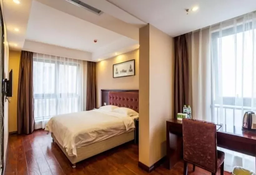 Hotelli Greentree Inn Chengdu Hightech Development West Zone Shidai Tian Street Express