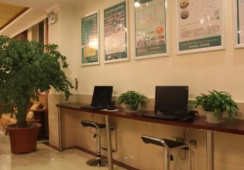 Hotelli Greentree Inn Fuyang North Road