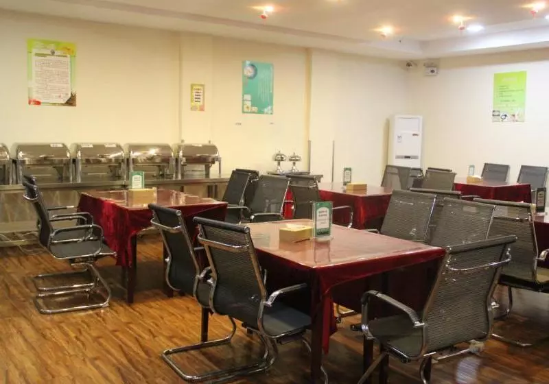 Hotelli Greentree Inn Fuyang North Road