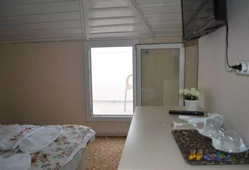 Hotelli Mai Pension