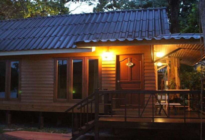 Отель Poohbar Resort & Lotusdive